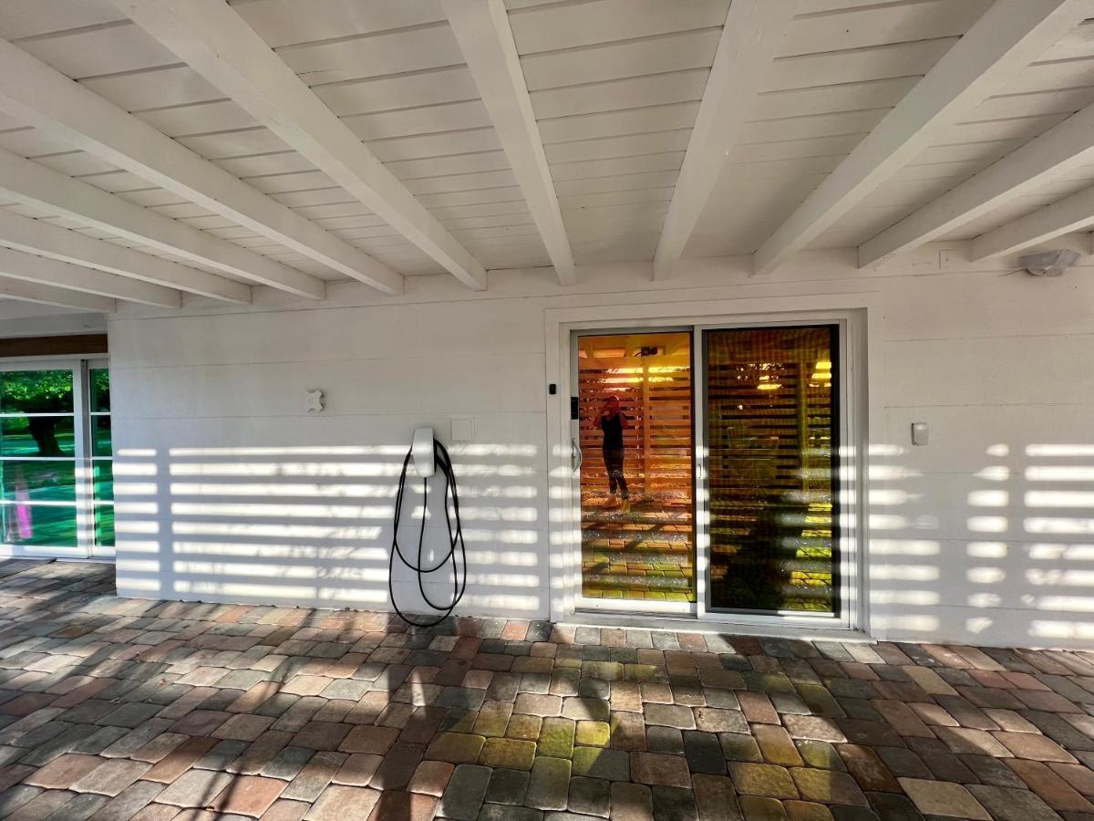 Close To Beaches With Hot Tub And Large Garden *