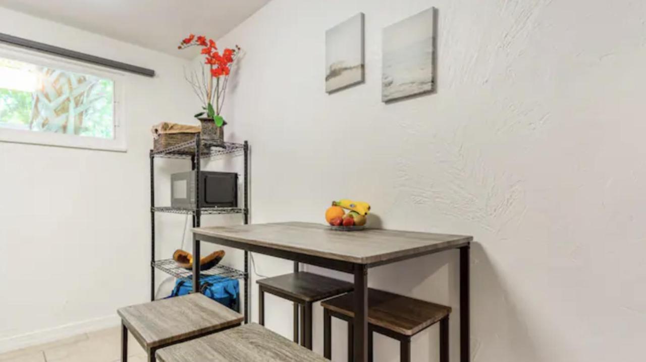Close To Beaches With Hot Tub And Large Garden Apartment *