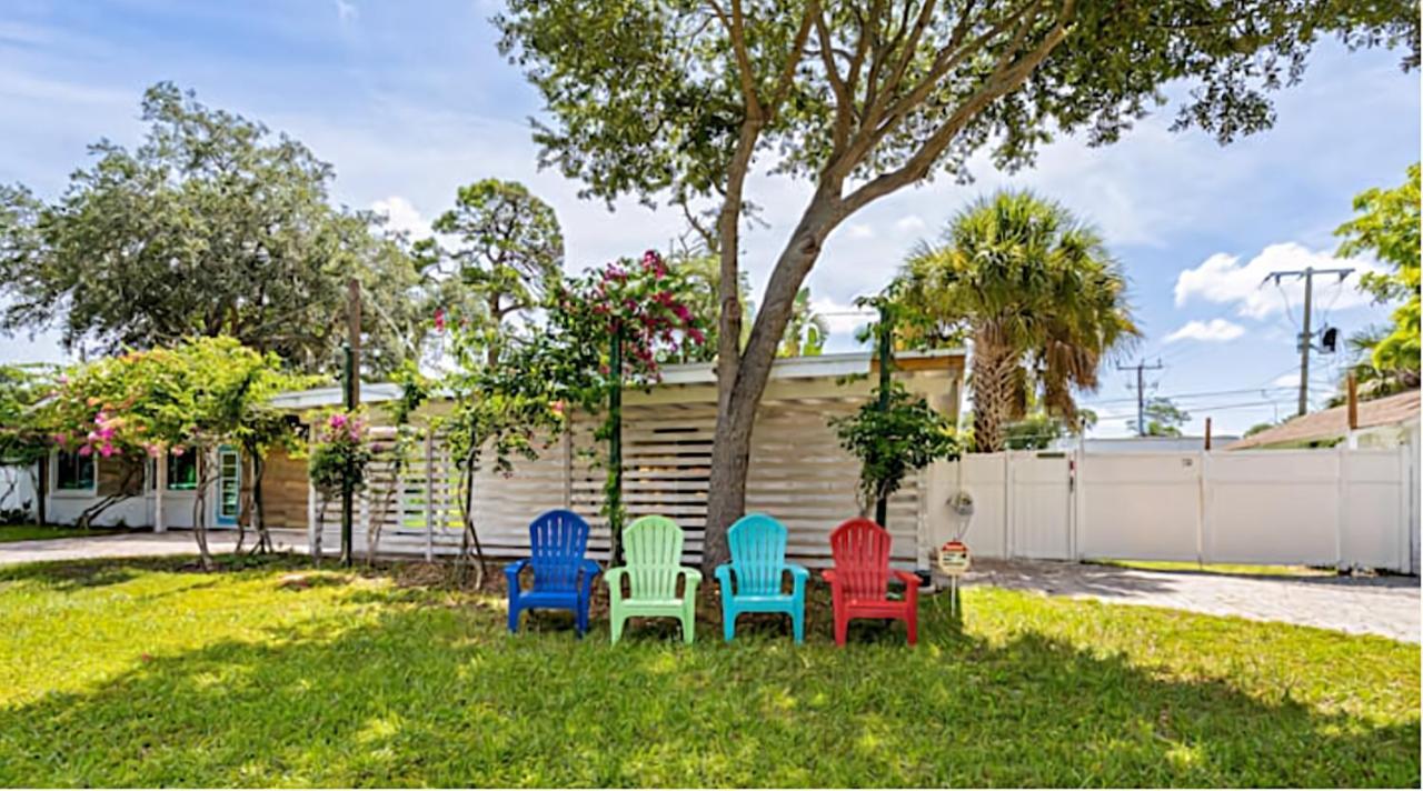 Close To Beaches With Hot Tub And Large Garden